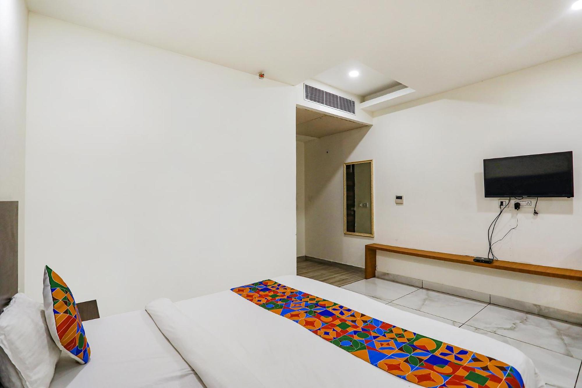 גאזיאבאד Fabhotel Kinsfolk מראה חיצוני תמונה